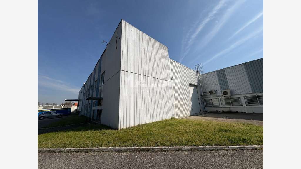 AV bâtiment d'activités indépendant 1326m² Irigny