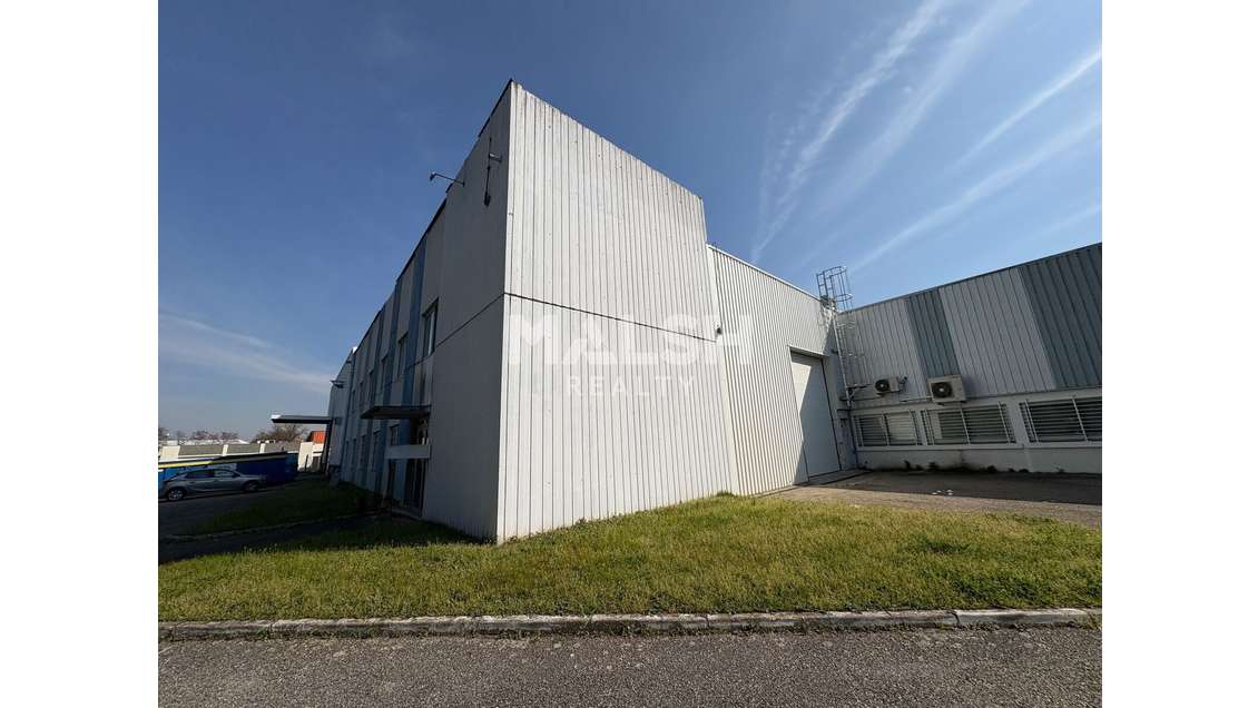 AV bâtiment d'activités indépendant 1326m² Irigny