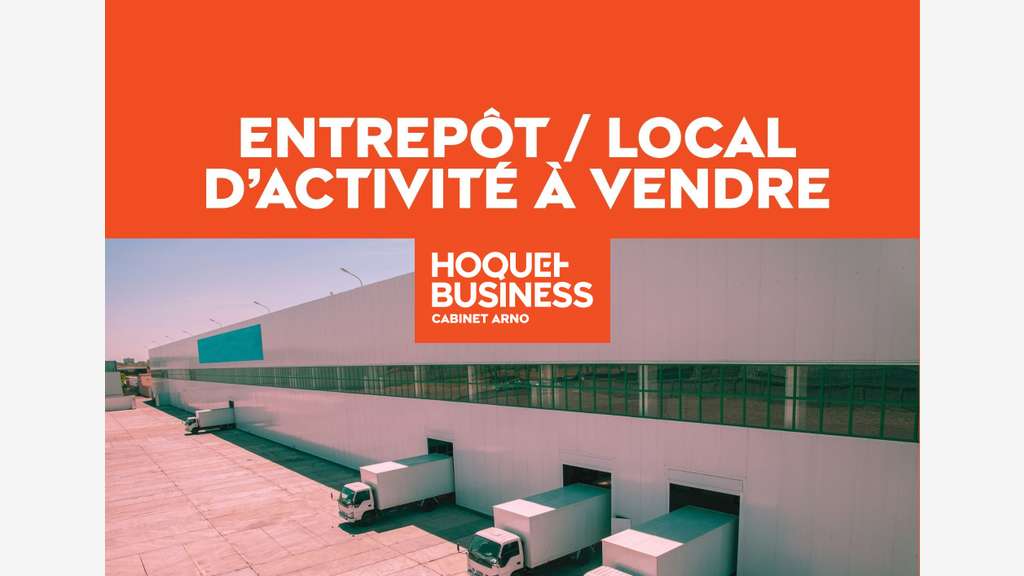 Ensemble immobilier d'activités sur terrain clos