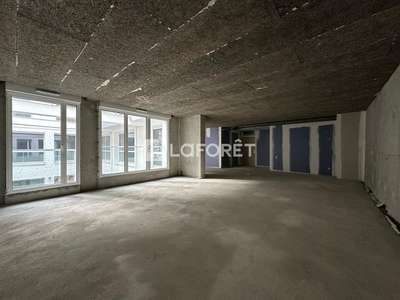 Vente Locaux d'activités - Entrepôts à Issy-les-Moulineaux