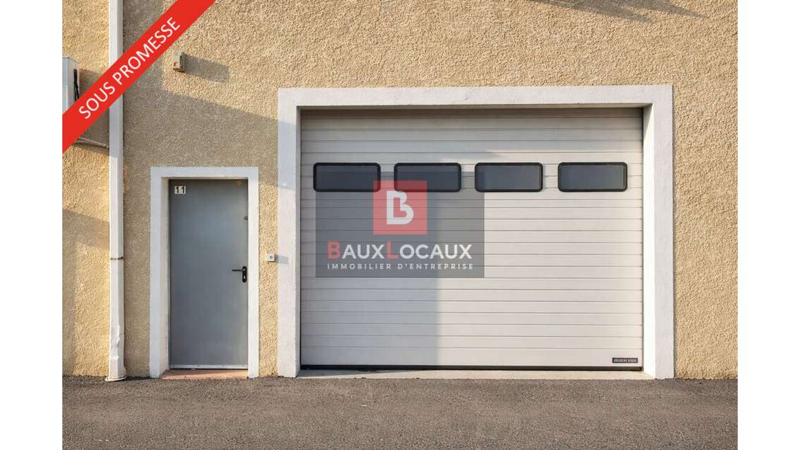Vente entrepôt 92m² en ZI à Istres