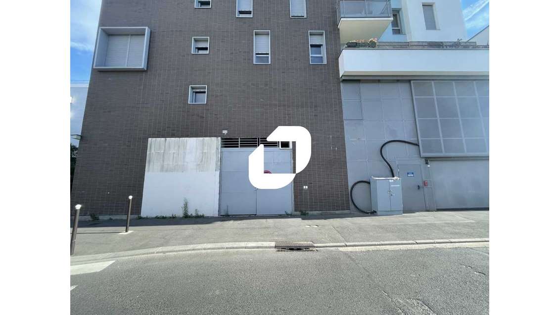 Vente Local d'activité 606m² Ivry sur seine