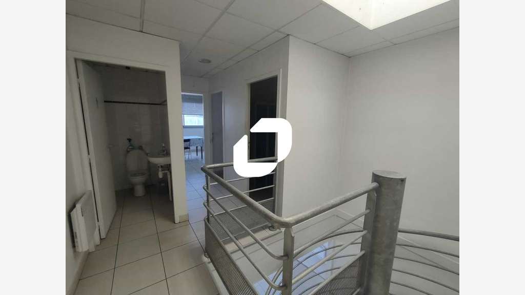 Vente Local d'activité 640m² Jouy en josas