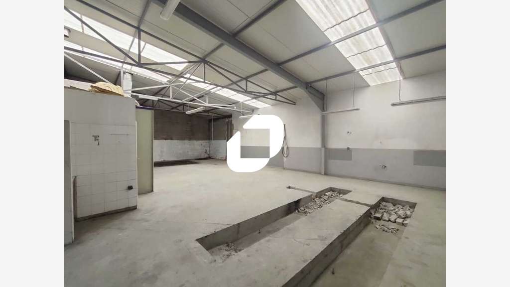 Vente Local d'activité 640m² Jouy en josas