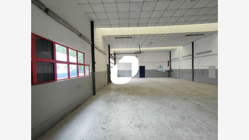 Vente Local d'activité 640m² Jouy en josas