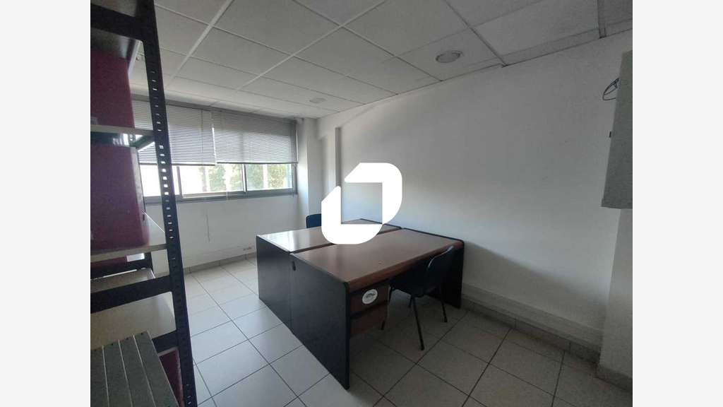 Vente Local d'activité 640m² Jouy en josas