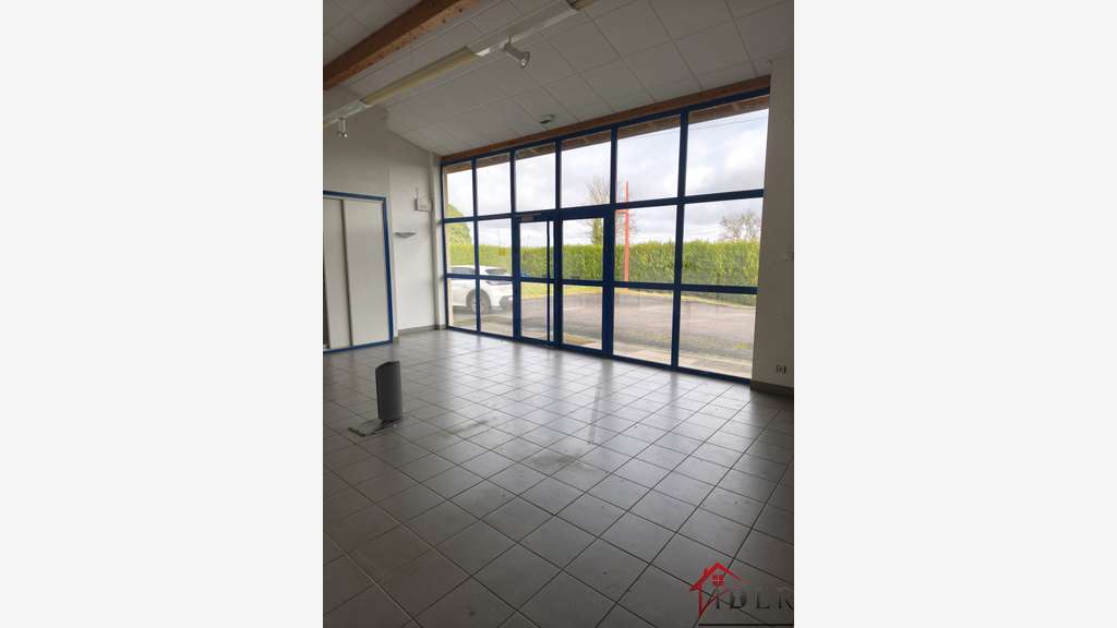 Vente local commercial 187m² sur 1036m² à Jussey
