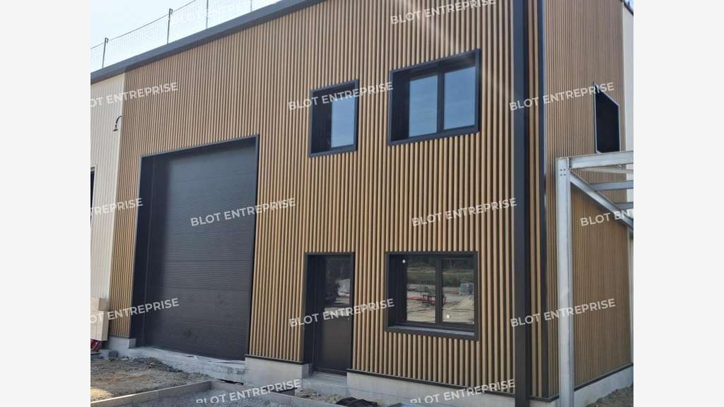 A vendre bâtiment d'activités 353m² à Kervignac