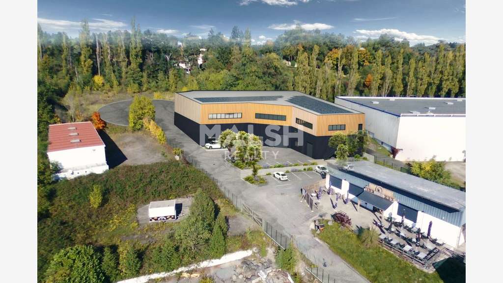 Locaux d'activités à vendre 1039m² à L'Étrat