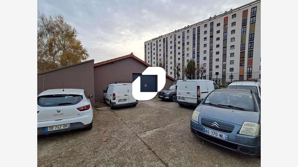 Vente Local d'activité 190m² L'hay les roses