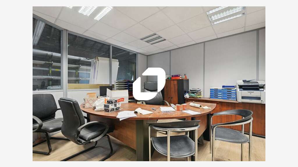 Vente Local d'activité 190m² L'hay les roses