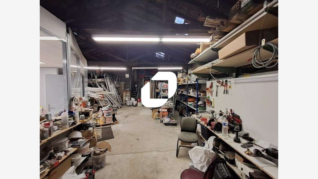 Vente Local d'activité 190m² L'hay les roses
