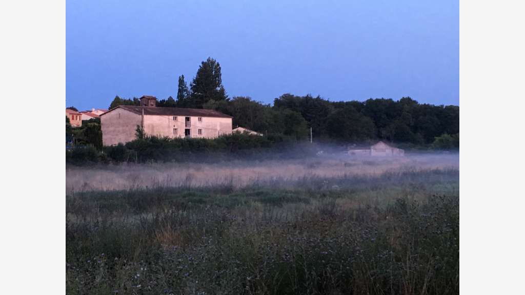 Local entrepôt à vendre à l'Hermenault (85) en Ve