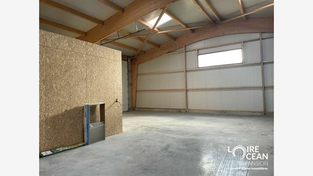 Vente local neuf 250m² La Chapelle Basse Mer