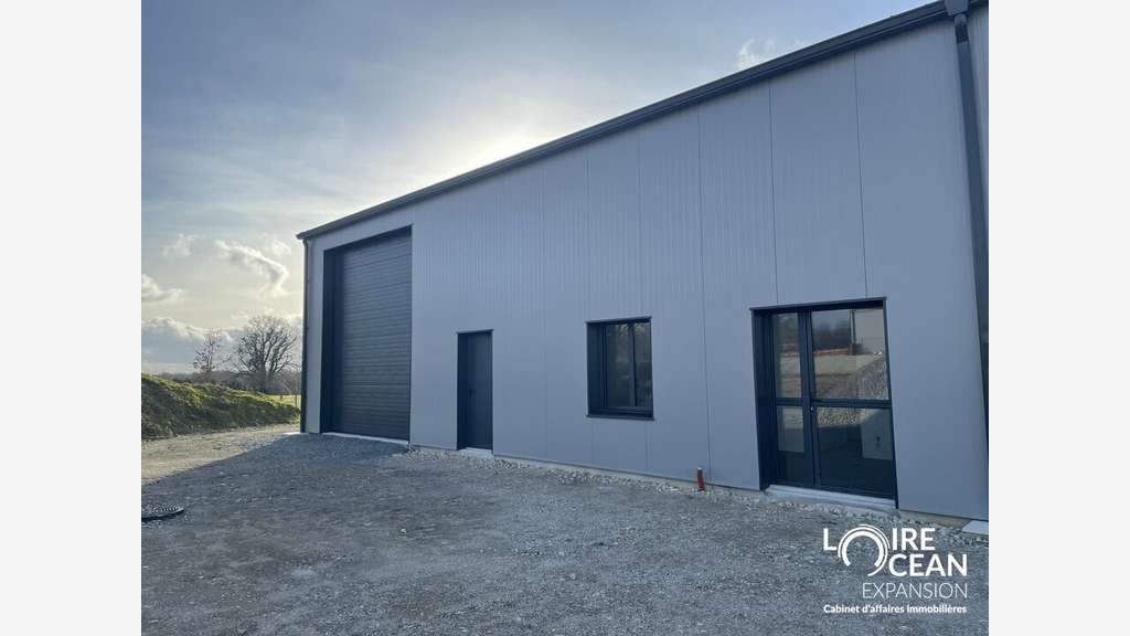 Vente local neuf 250m² La Chapelle Basse Mer