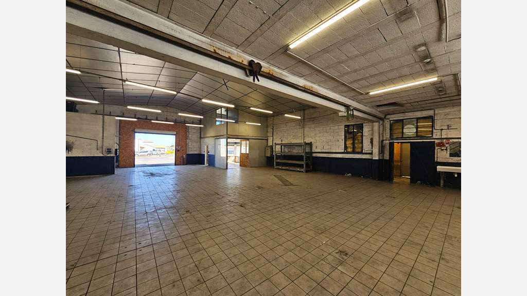 A vendre local d'activité 454m² La Chapelle Heulin