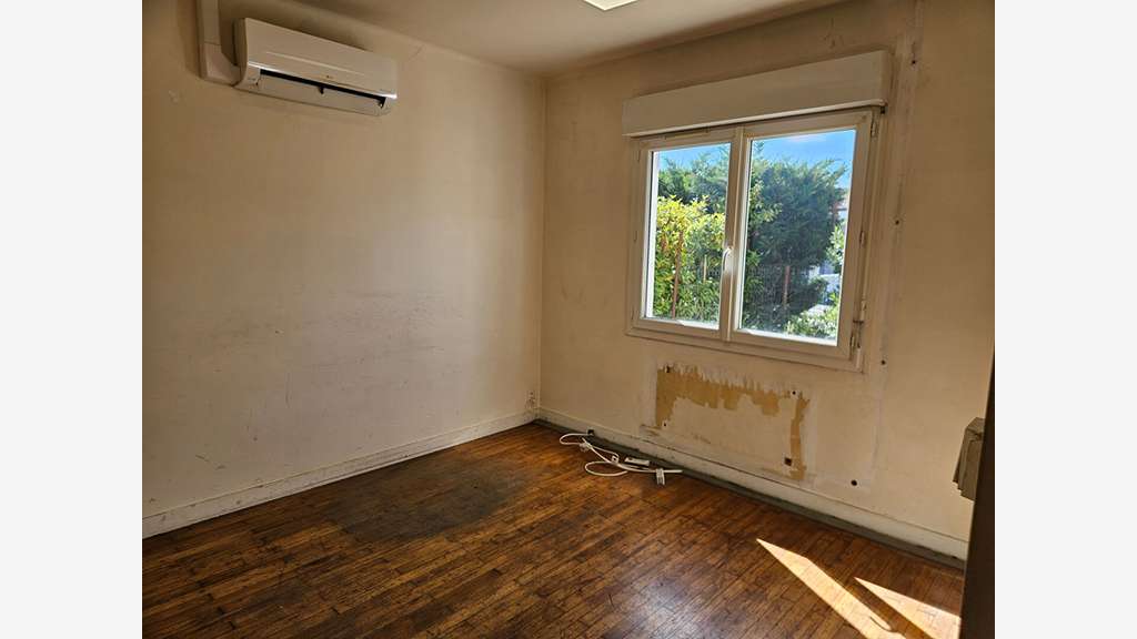 A vendre local d'activité 454m² La Chapelle Heulin