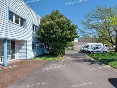 À VENDRE - LOCAUX D'ACTIVITÉS - 511 M² - LA CH
