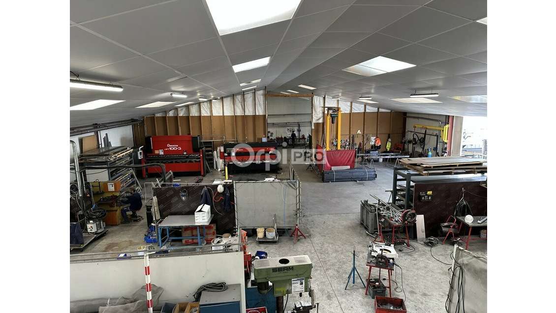 Locaux d'activité à vendre à La Chevrolière