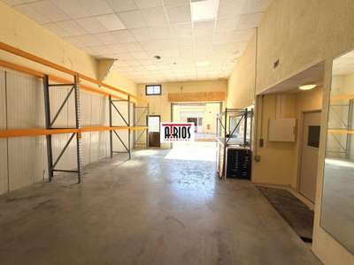 Vente entrepôt bureaux ou habitation 670m² la Crau
