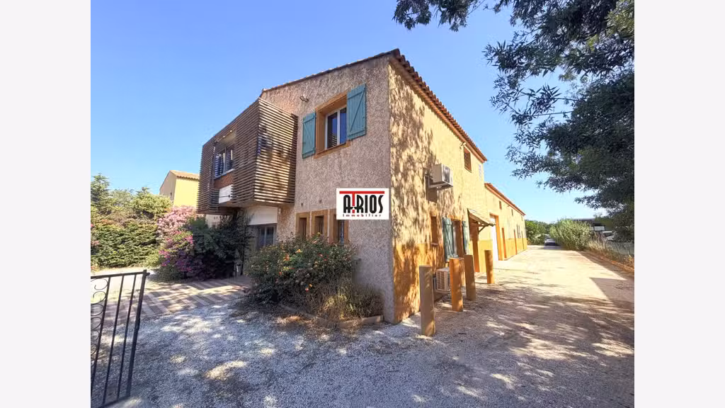 Vente entrepôt bureaux ou habitation 670m² la Crau