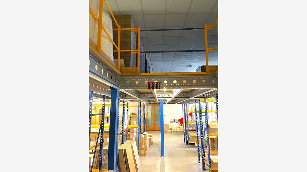 Vente entrepôt bureaux ou habitation 670m² la Crau