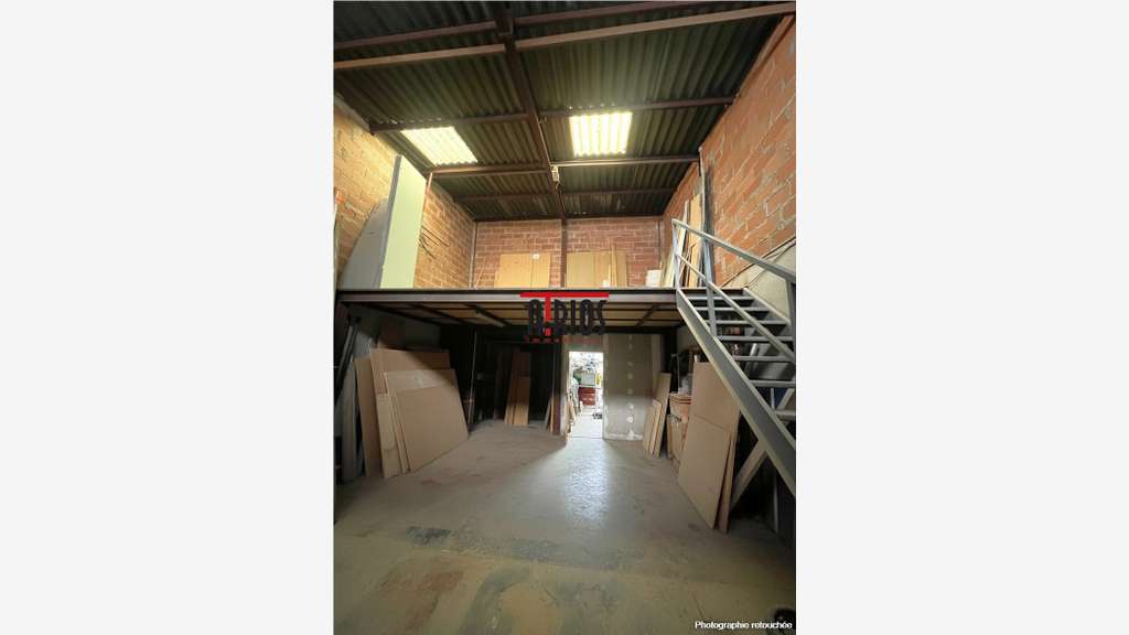 Vente local d'activité 567.57m² en ZI la Farlède