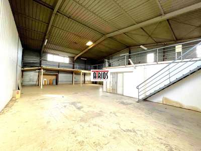 Vente local d'activité de 1710m² en ZI la Farlède