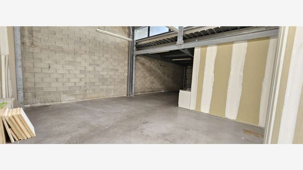 Vente local d'activité 290m² La Farlède