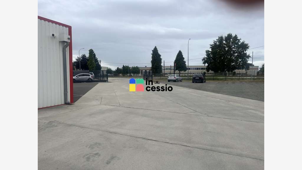 Vente ens. d’activité de 787.5m² la Ferté Bernard