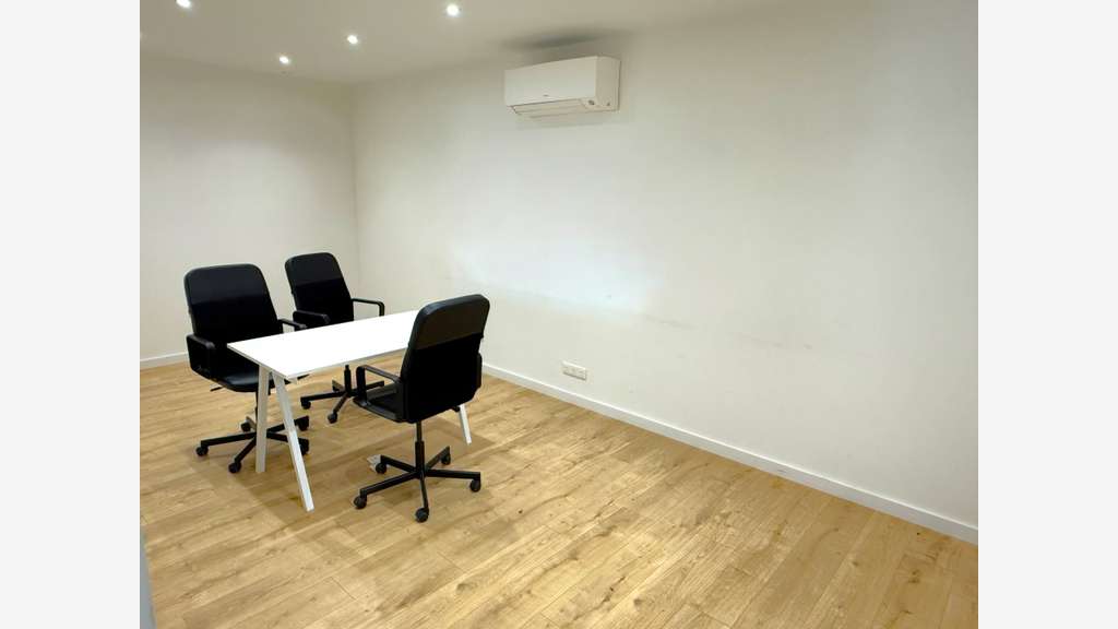 Vente local 285m² zone du Pouverel à La Garde