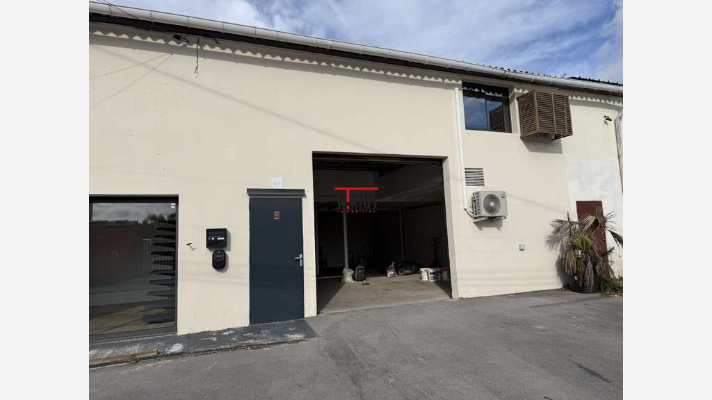 AV local d'activité 285m² zone Pouverel à la Garde