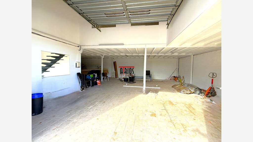 AV local d'activité 285m² zone Pouverel à la Garde