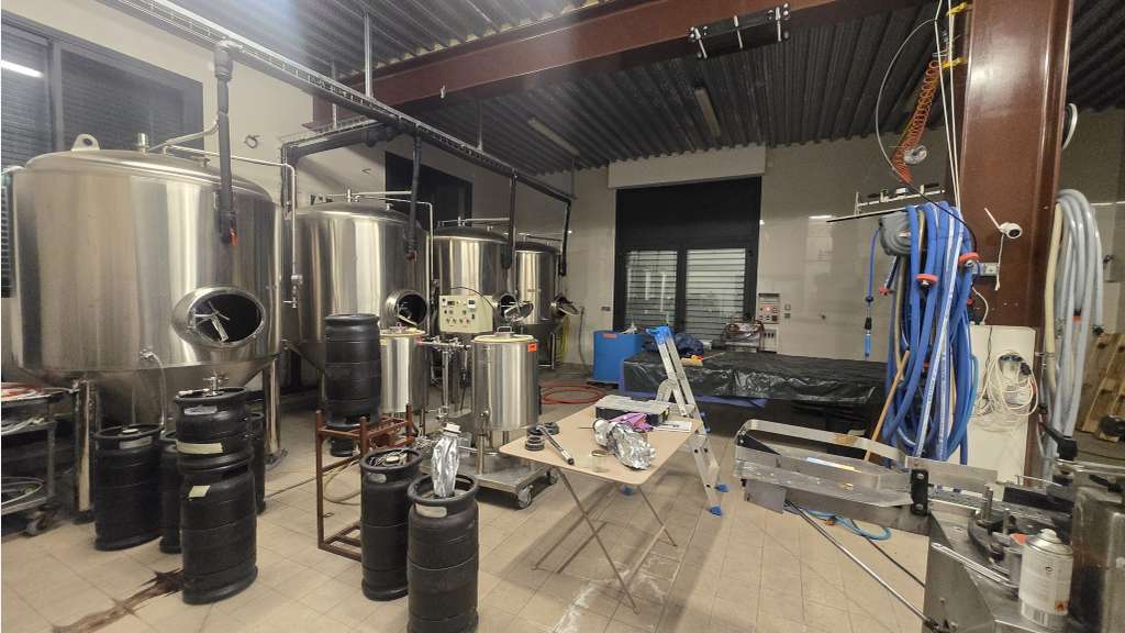 Vente local professionnel bureaux 311m² la Garde