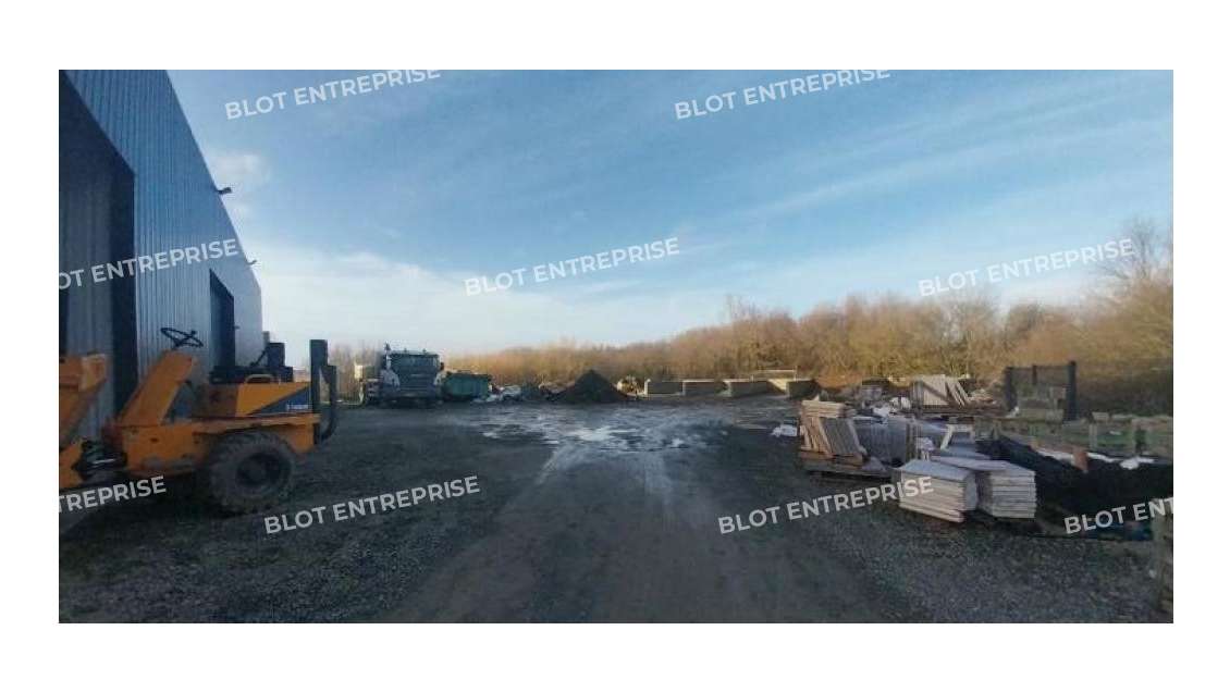 A vendre local d'activités 370m² à La Gouesnière