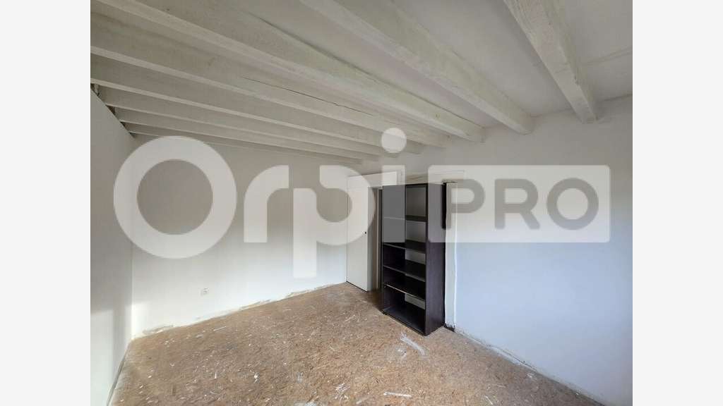 AV ensemble immobilier sur une parcelle de 3152m²