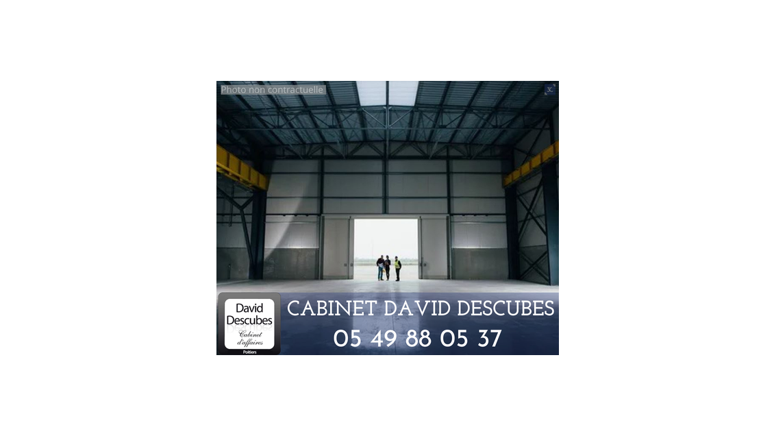 AV bâtiment industriel 890m² La Roche-sur-Yon