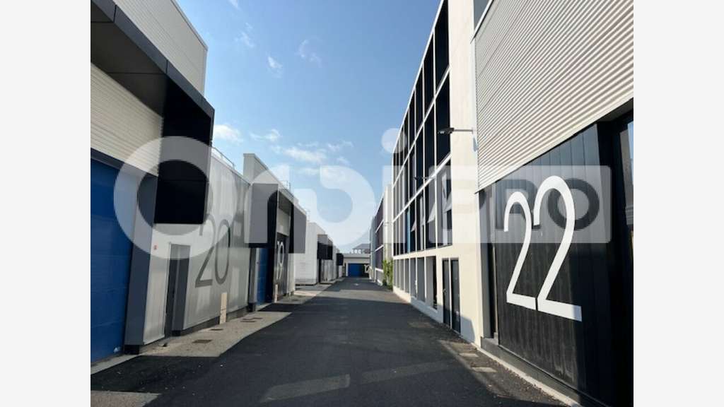 Atelier neuf de 236m² à vendre à La Rochelle ZFU