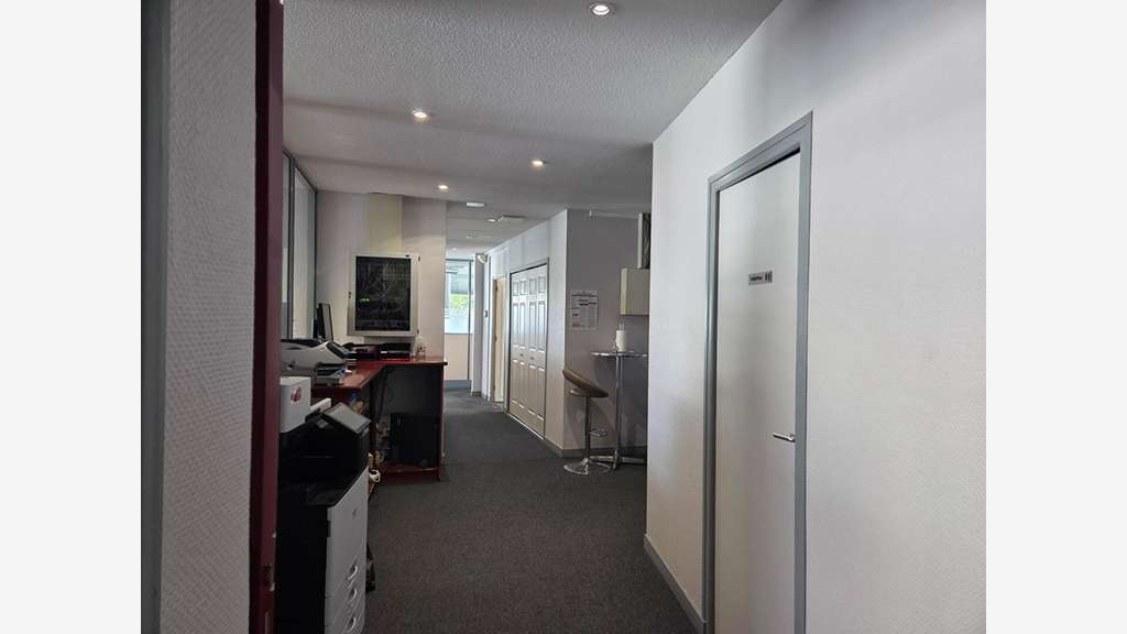 LA ROCHELLE Les Minimes local commercial