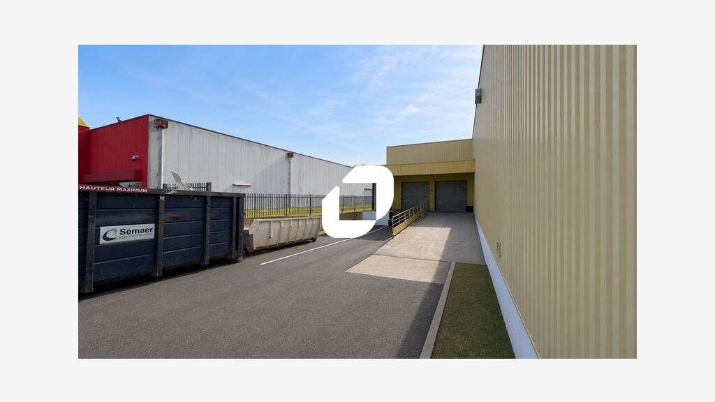 Vente Local d'activité 1400m² La ville du bois