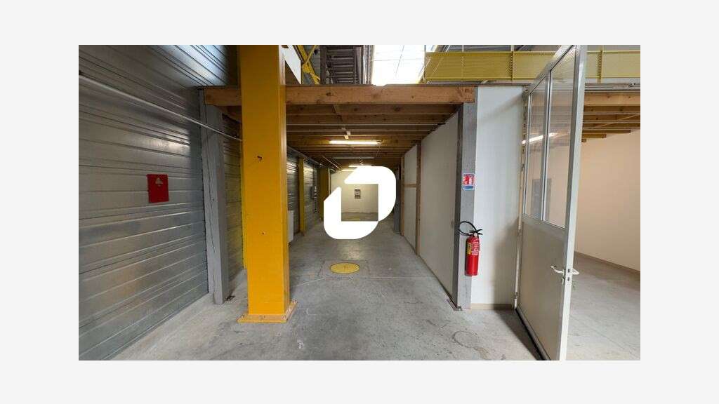 Vente Local d'activité 1400m² La ville du bois