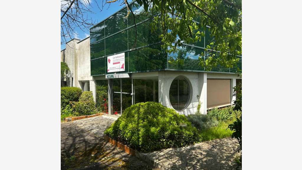 À vendre bâtiment industriel 6500m² à Lafrançaise