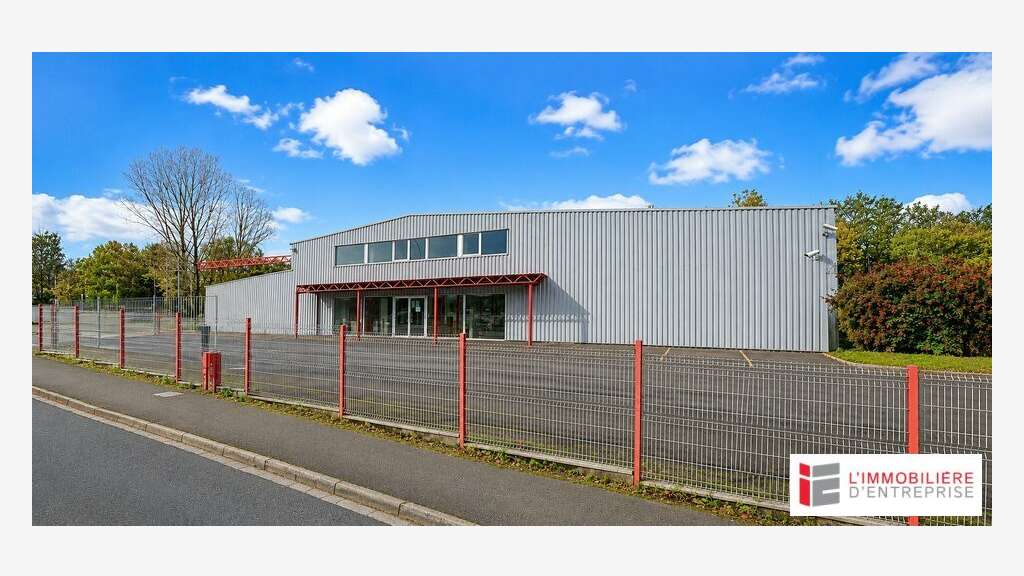 AV local activité 800m² Zone commerciale Langueux