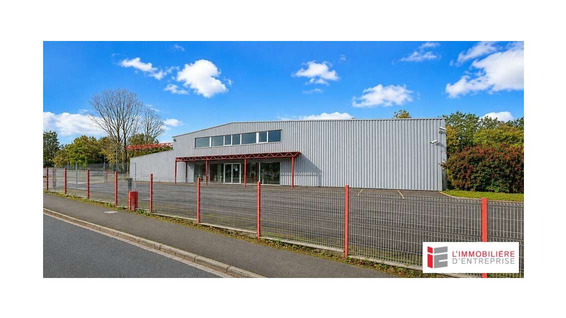 AV local activité 800m² Zone commerciale Langueux