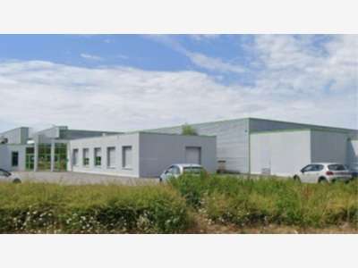 A vendre local d'activité 4815m² à Laval