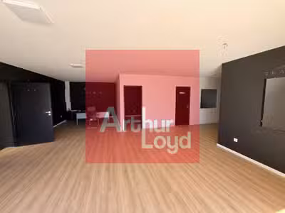 Vente local d'activité 550m² avec logement Layrac