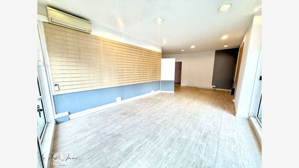 Vente local commercial de 42m² au Boulou centre