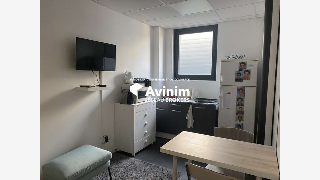 Vente local artisanal 820m² Le Cannet des Maures