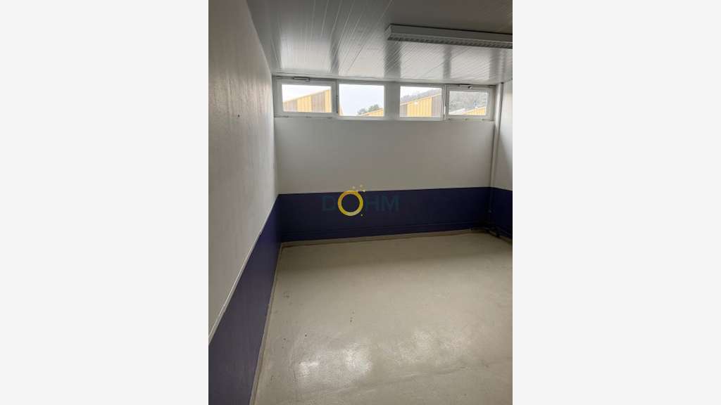 AV local 400m² proche RN88 Le Chambon-Feugerolles