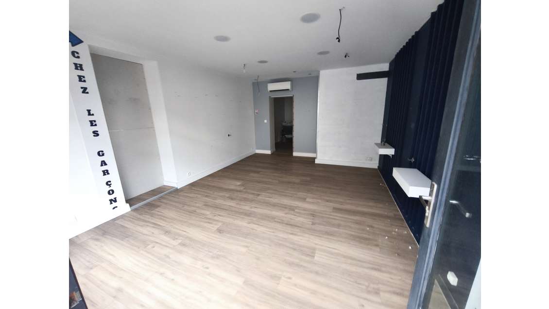 Vente murs commerciaux 50m² au Grau-du-Roi